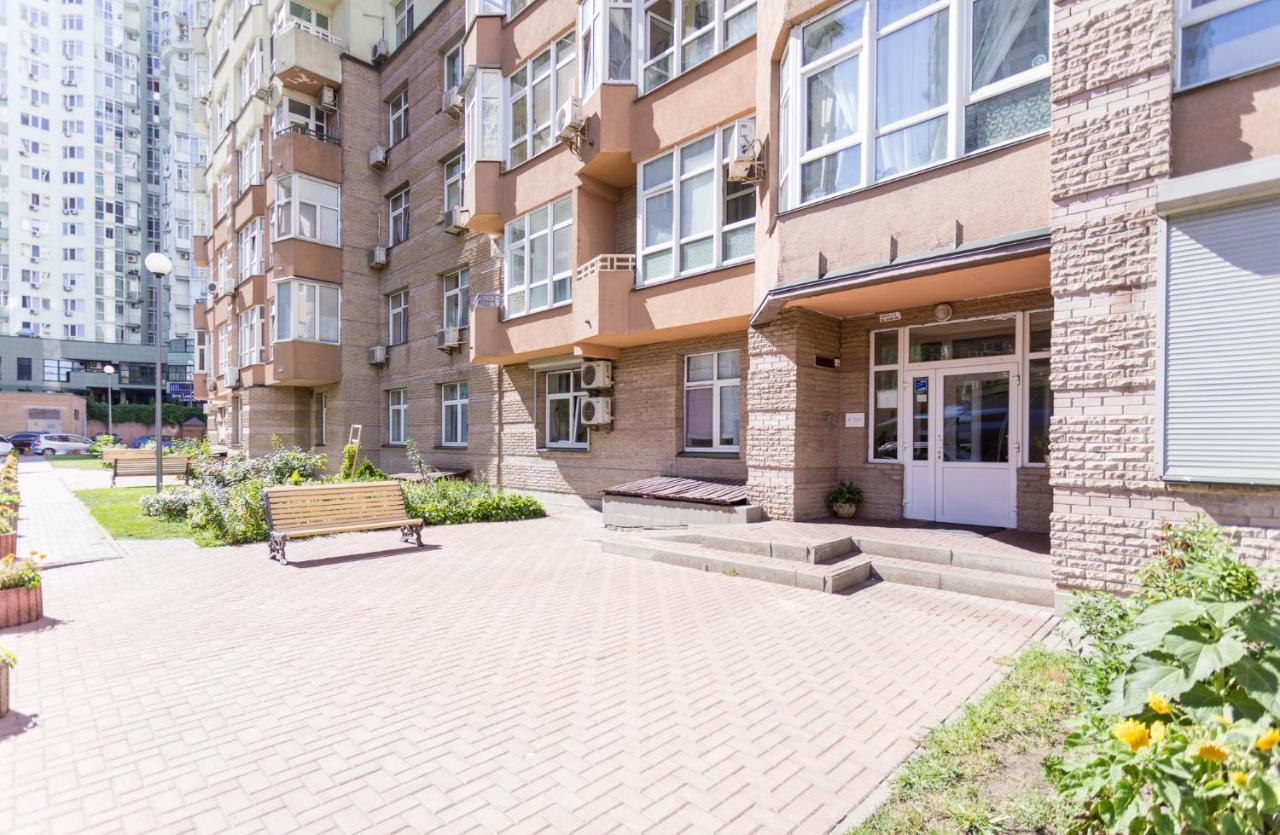 Navit Apartments With Breakfast,Near The Railway Station, The City Center, The Park Kijów Zewnętrze zdjęcie