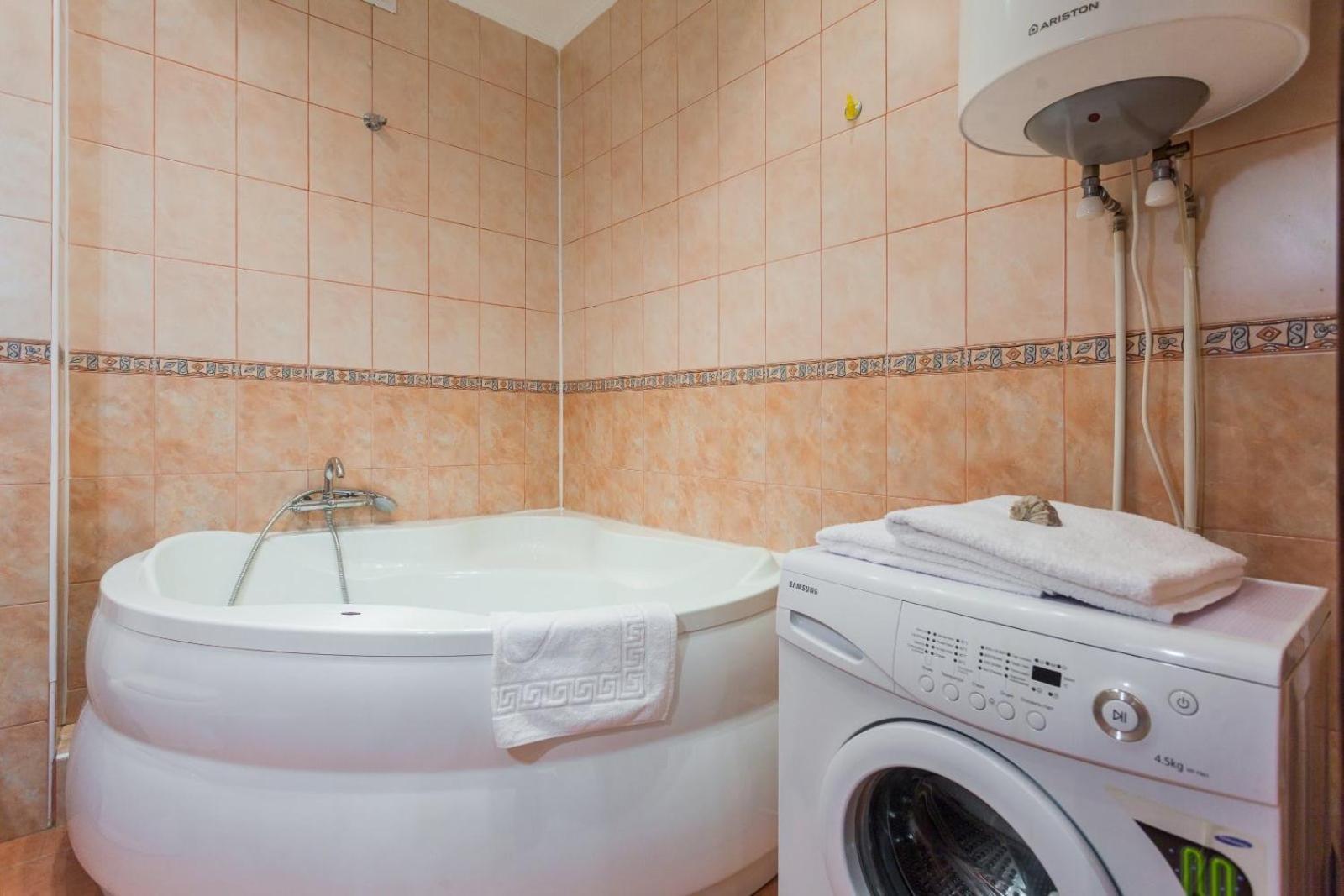 Navit Apartments With Breakfast,Near The Railway Station, The City Center, The Park Kijów Zewnętrze zdjęcie